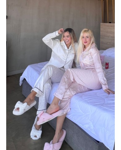 Pijamas exclusivas de alta calidad para mujeres hermosas como tu.