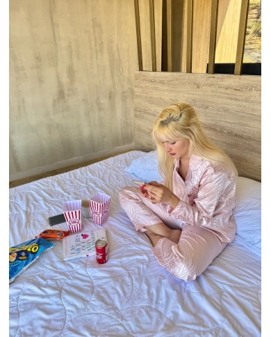 Pijamas exclusivas de alta calidad para mujeres hermosas como tu.