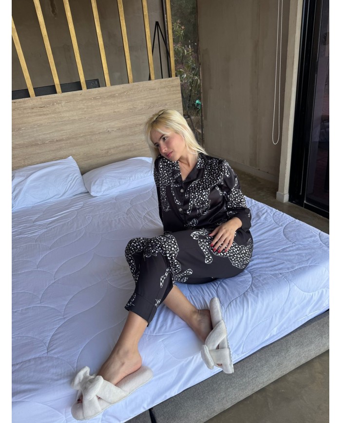 Pijamas exclusivas de alta calidad para mujeres hermosas como tu.