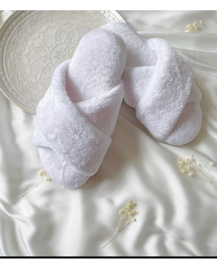 Pantuflas cómodas para toda la familia, suaves y elegantes